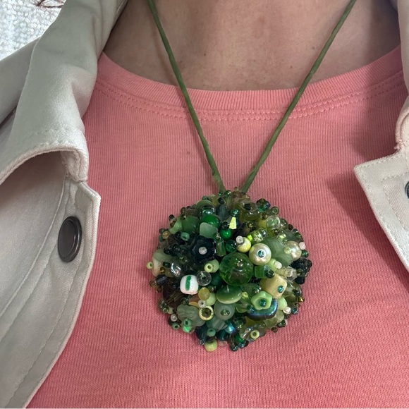 6cm Green Ombré Confetti Beaded Necklace on 42cm Chord - Picture 5 of 5